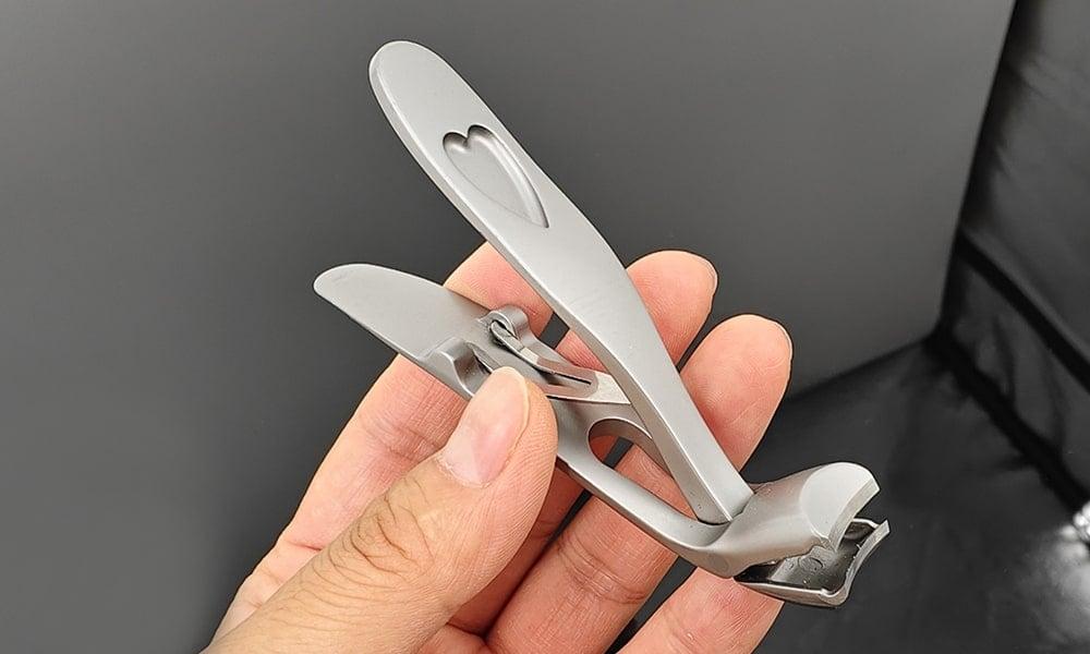 MightyClip-Medical-grade Clippers Slice Through Thick Toenails consumergifts